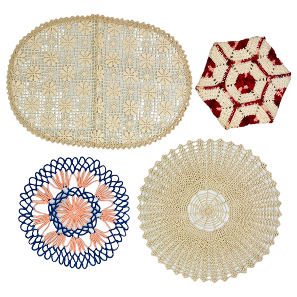 Lot of 4 Vintage Doilies Mats Handmade Crochet Potholder Floral Lace Flower HTF - Picture 2 of 12